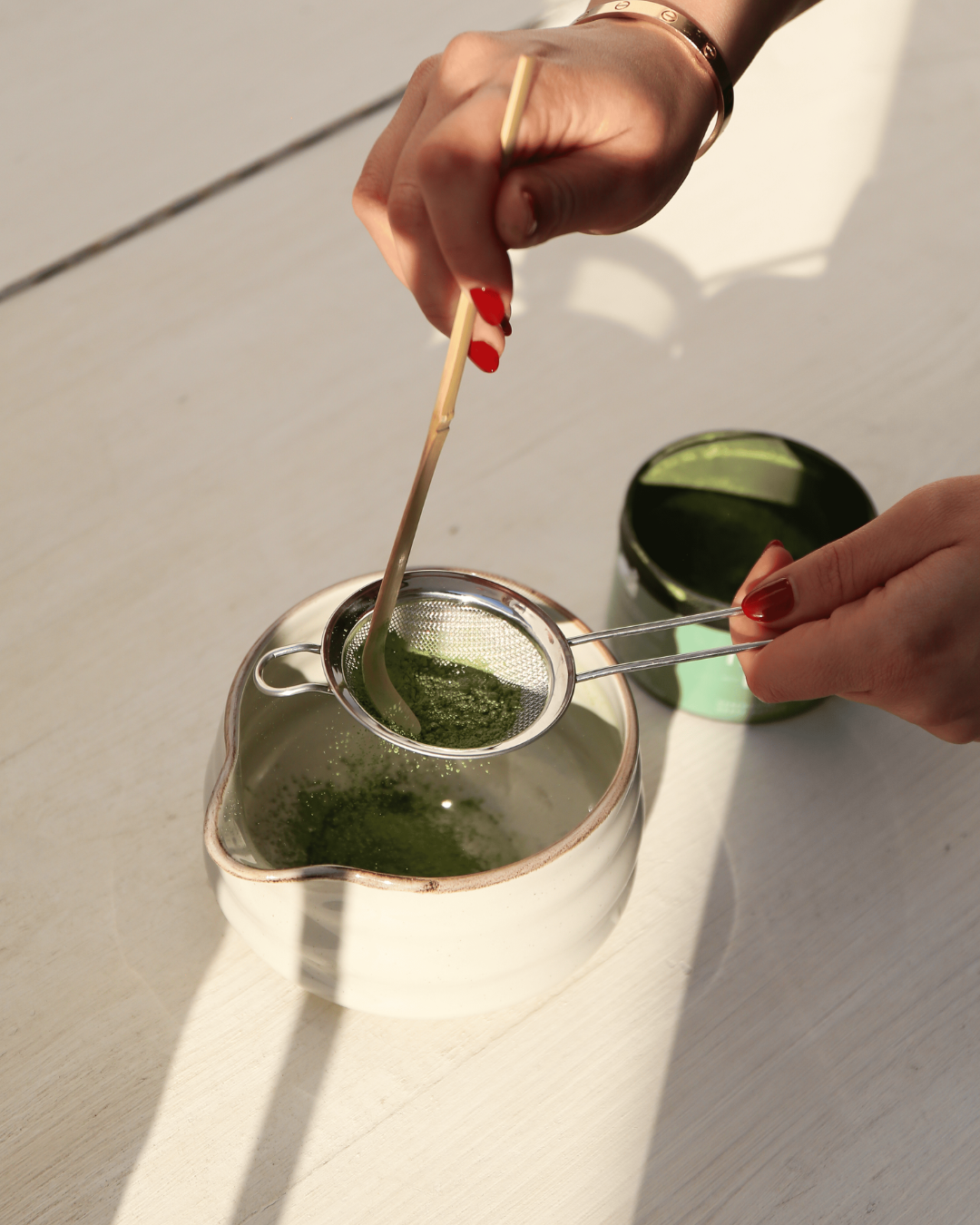 Momento de pausa con matcha